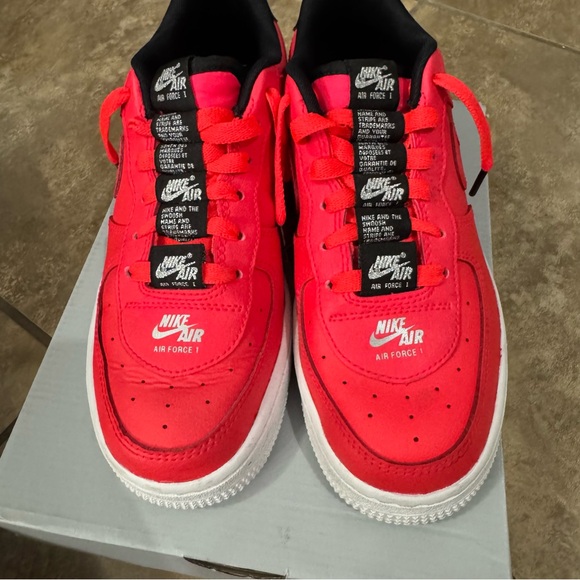 2020 Nike Air Force 1 LV8 3(GS) - Picture 4 of 9